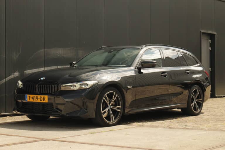 BMW 320e Touring 2023