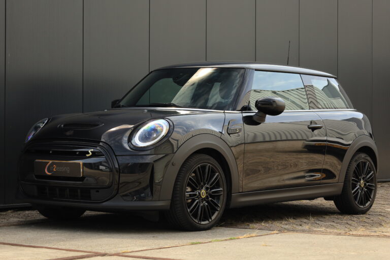 Mini Cooper SE Electric 33 kWh