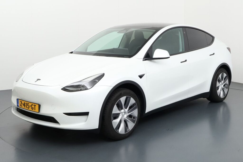 Tesla Model Y RWD