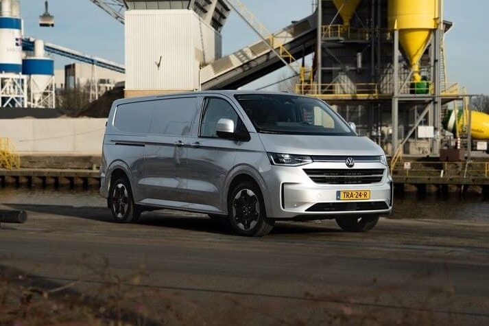 Volkswagen Transporter Bulli L2H1 150pk